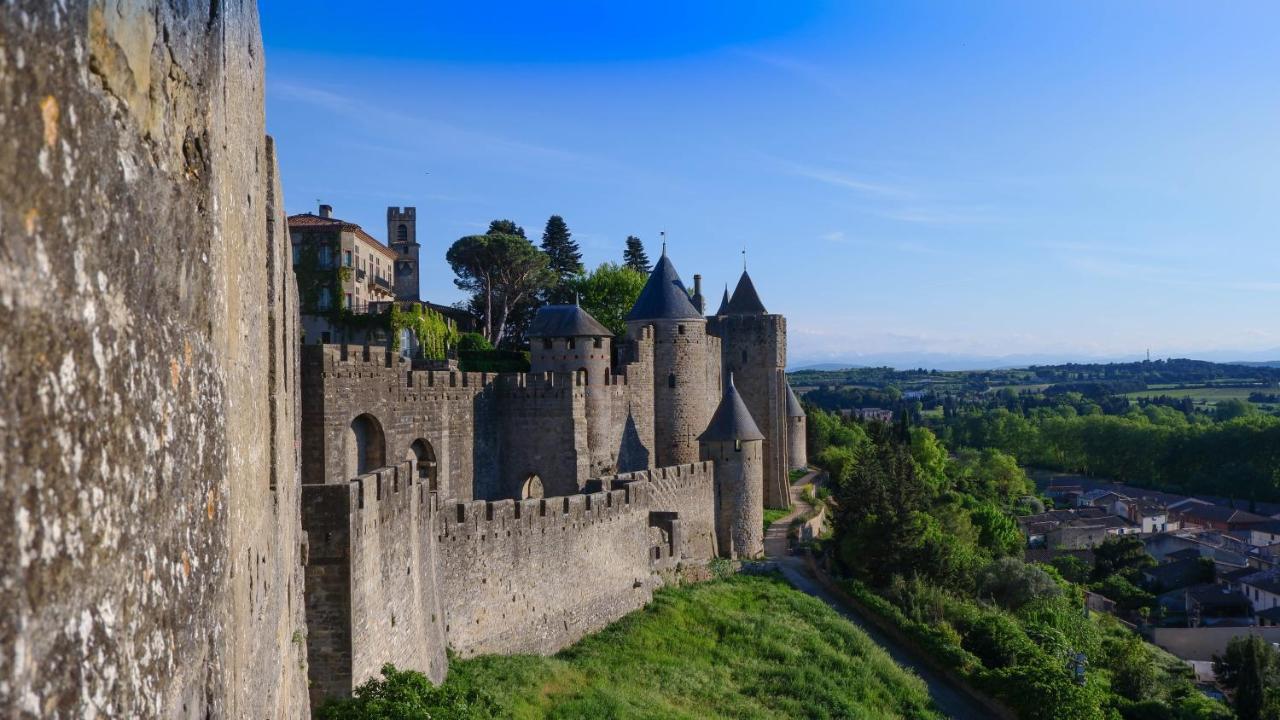 Отель Ibis Carcassonne Est La Cite Экстерьер фото