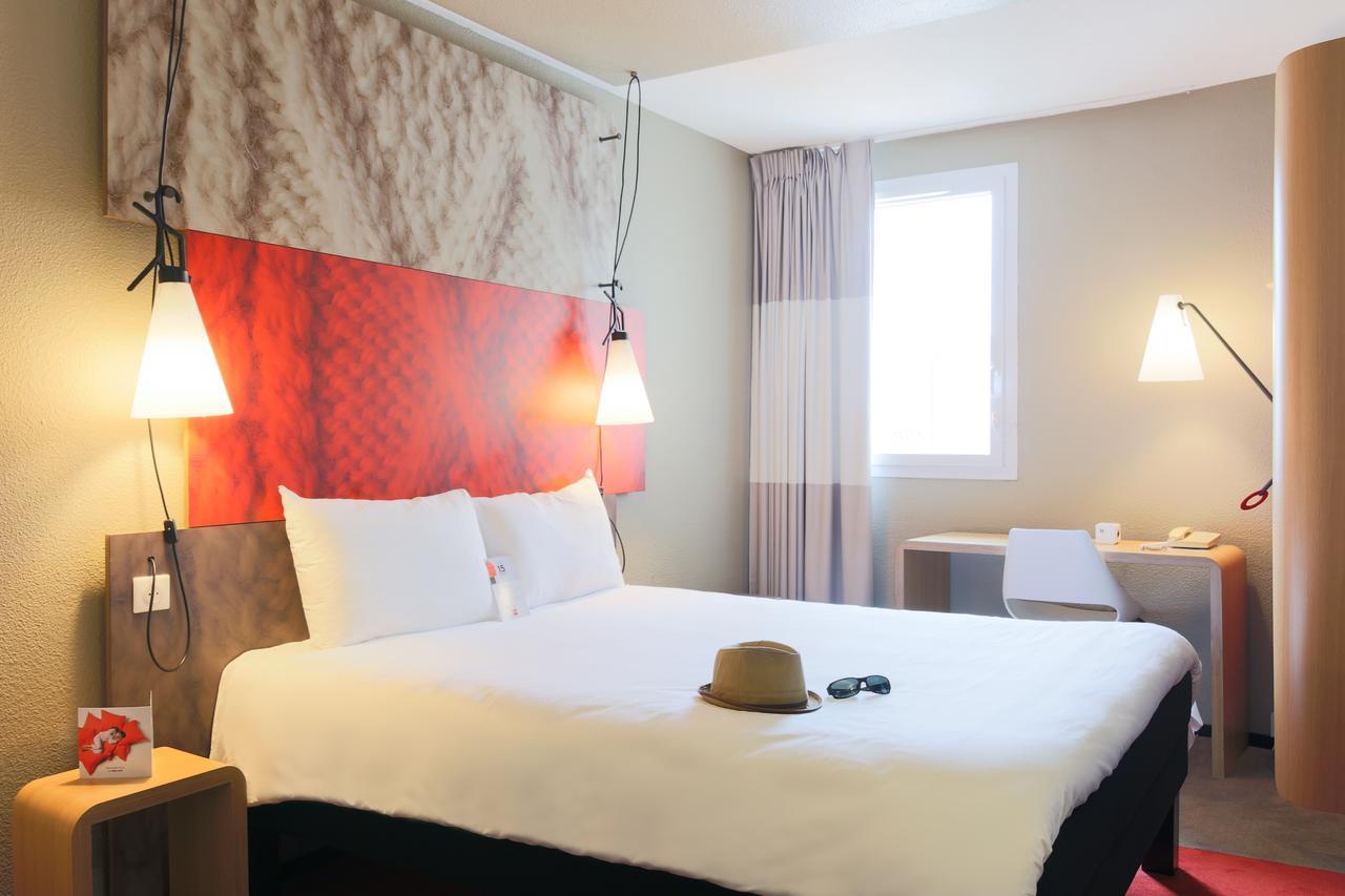 Отель Ibis Carcassonne Est La Cite Экстерьер фото